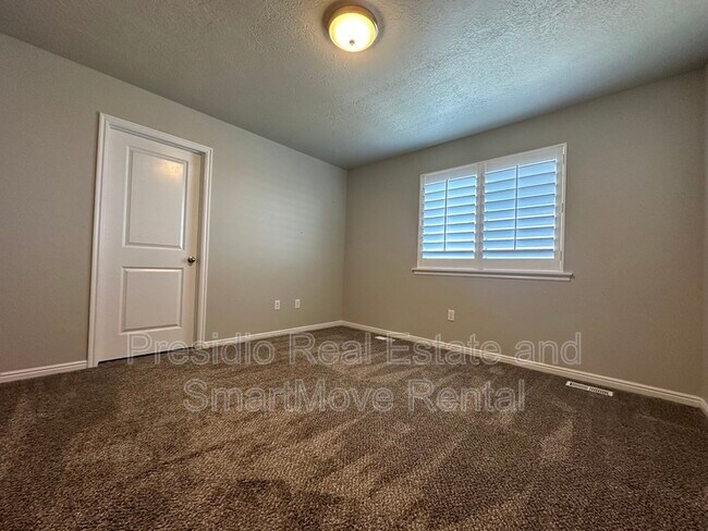 Building Photo - 5911 Cami Dawn Ct