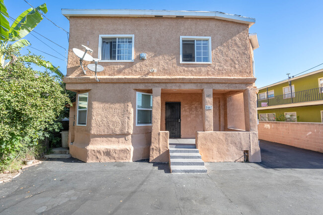 Building Photo - 1647 W 12th Pl