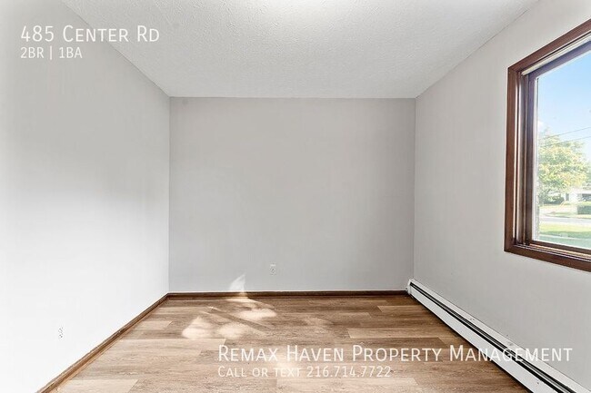 Building Photo - 485 Center Rd Unit 1, Bedford- Spacious 2 ...