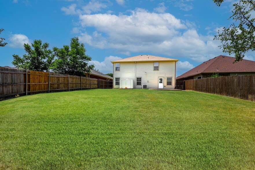 Building Photo - 5946 Harbor Glen Dr