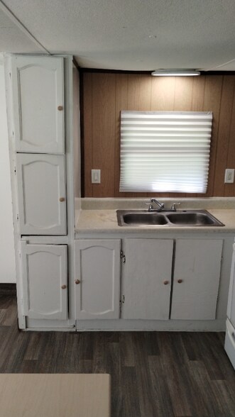 Building Photo - 229 NW Deer Run Gln
