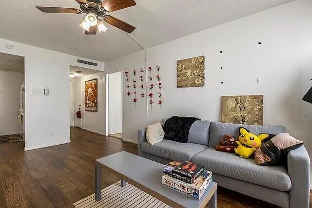 Building Photo - Room in Condo on Lavaca St