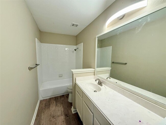 Building Photo - 170 Riley Cove