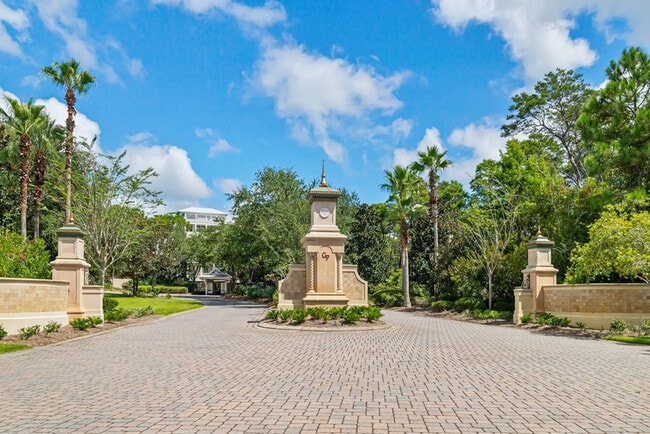 Building Photo - 337 Grande Pointe Cir