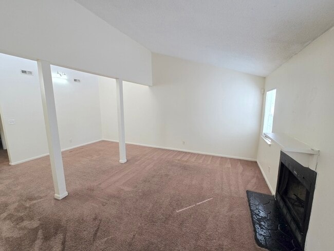 Building Photo - 174 S Kentucky Ave