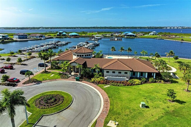 Building Photo - 2322 5th St E