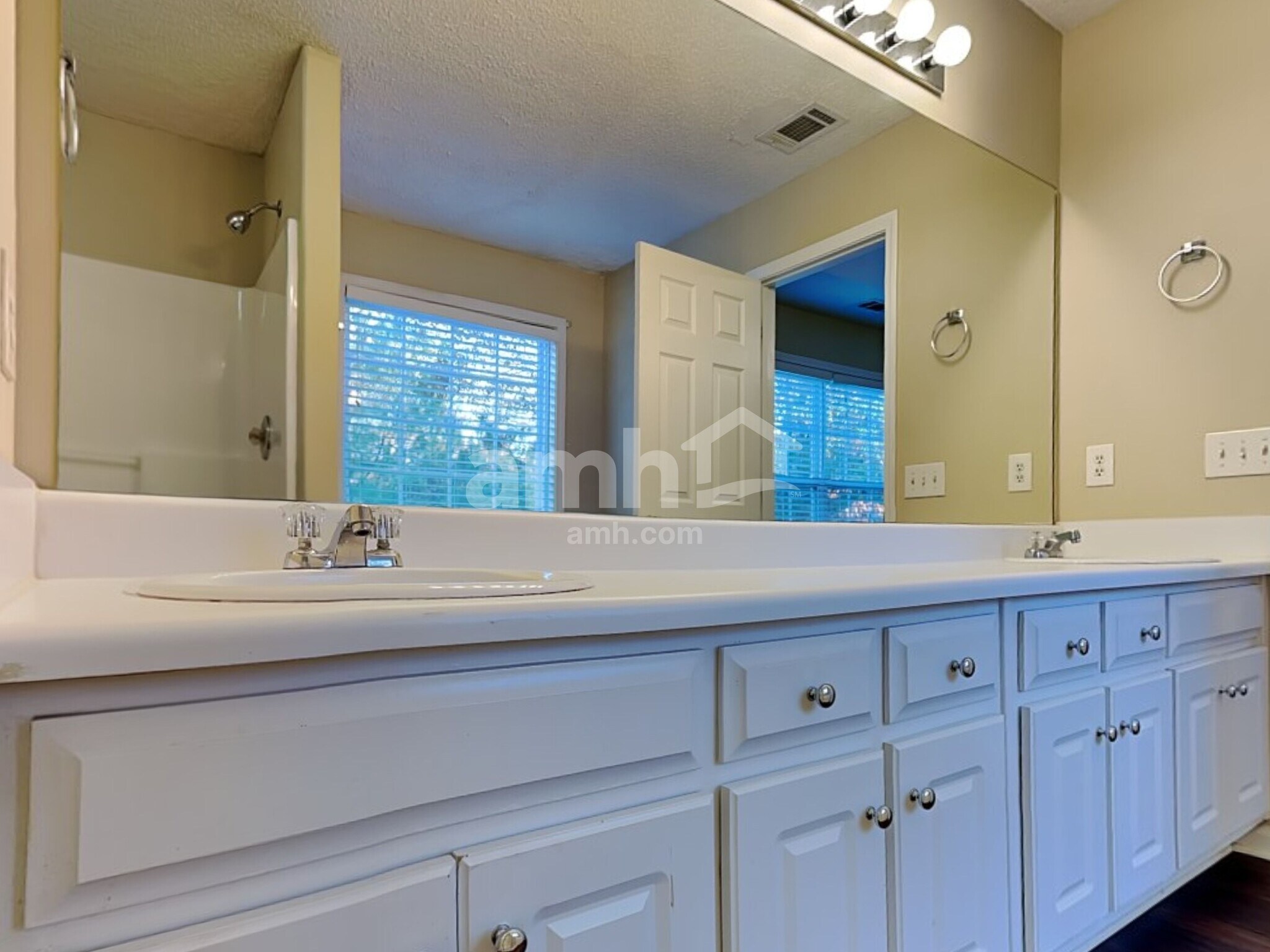 Building Photo - 1149 Brookton Chase Ct