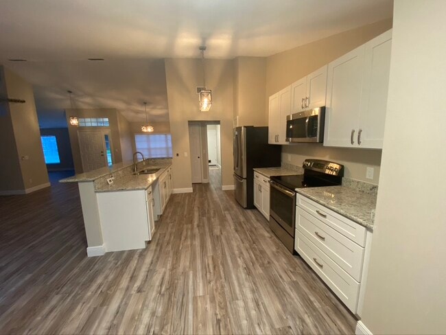 Building Photo - 321 Misty Meadow Dr