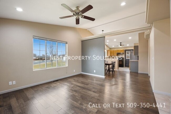 Building Photo - 1525 S Bailey Ave