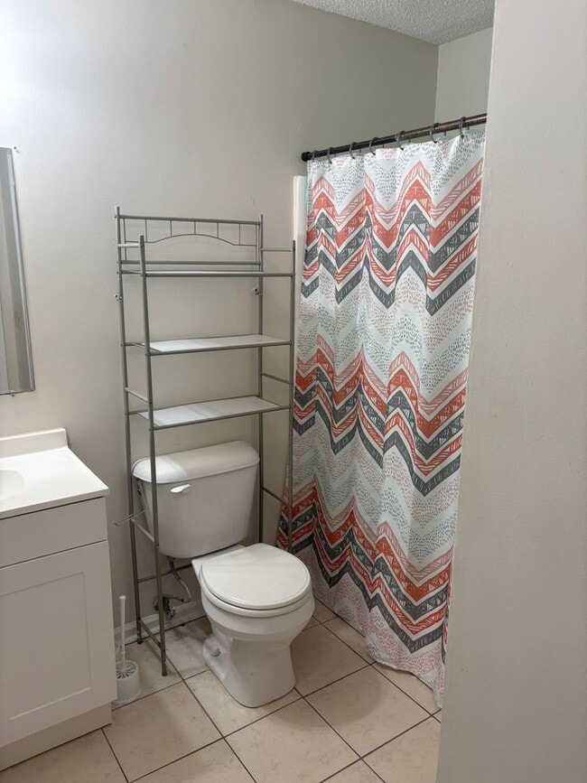 Building Photo - One Bedroom Condo for Rent – Mallard Creek...