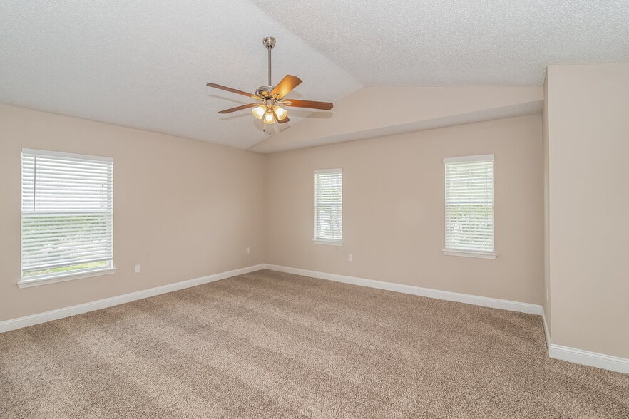 Building Photo - 1919 Raising Hill Dr