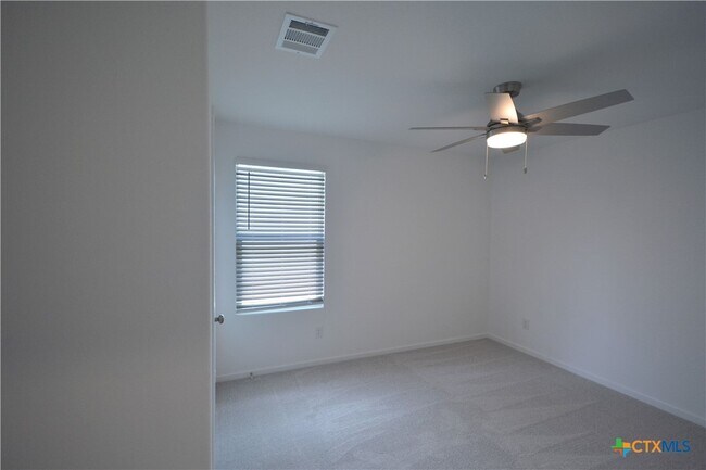 Building Photo - 1537 Hummock Steep