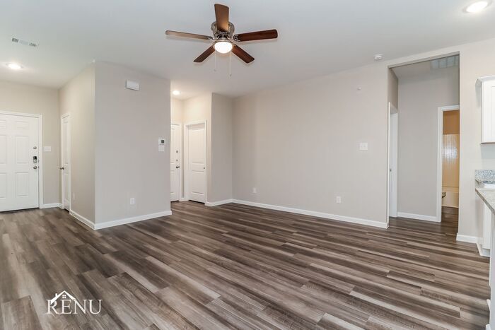 Building Photo - 6120 Harrah Ln