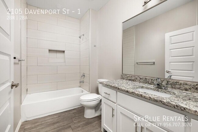 Building Photo - 2105 Davenport St