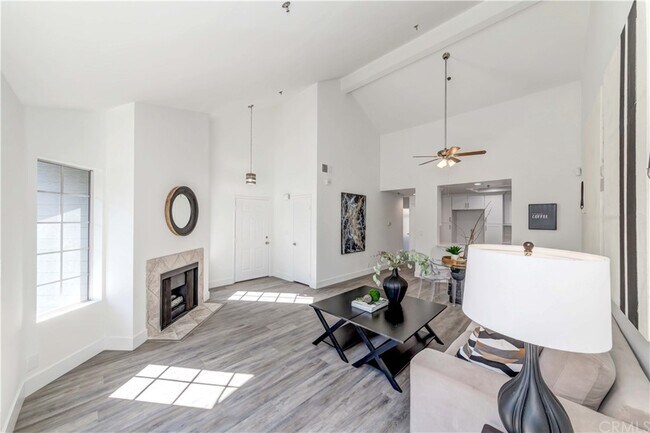 Building Photo - 10371 Garden Grove Blvd