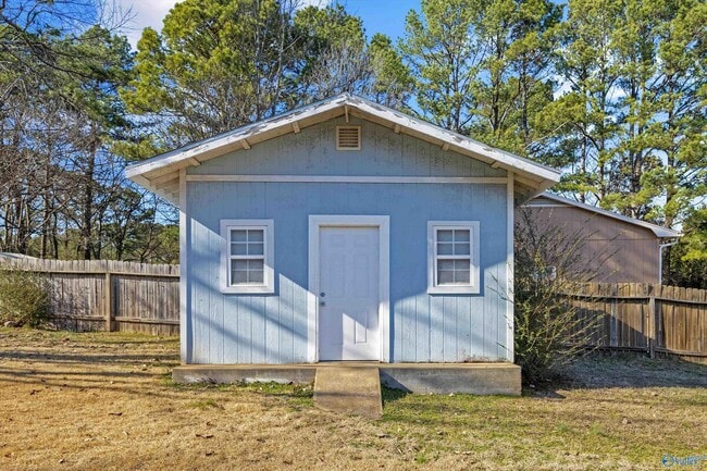 Building Photo - 107 Beaver Run Dr