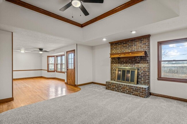 Building Photo - 4 Bed 3 Bath 2 Car, Bonus Room, Finished B...