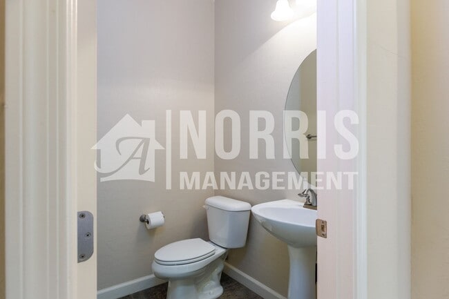 Building Photo - Gorgeous Well Cared For Home with a Casita in Robson Ranch