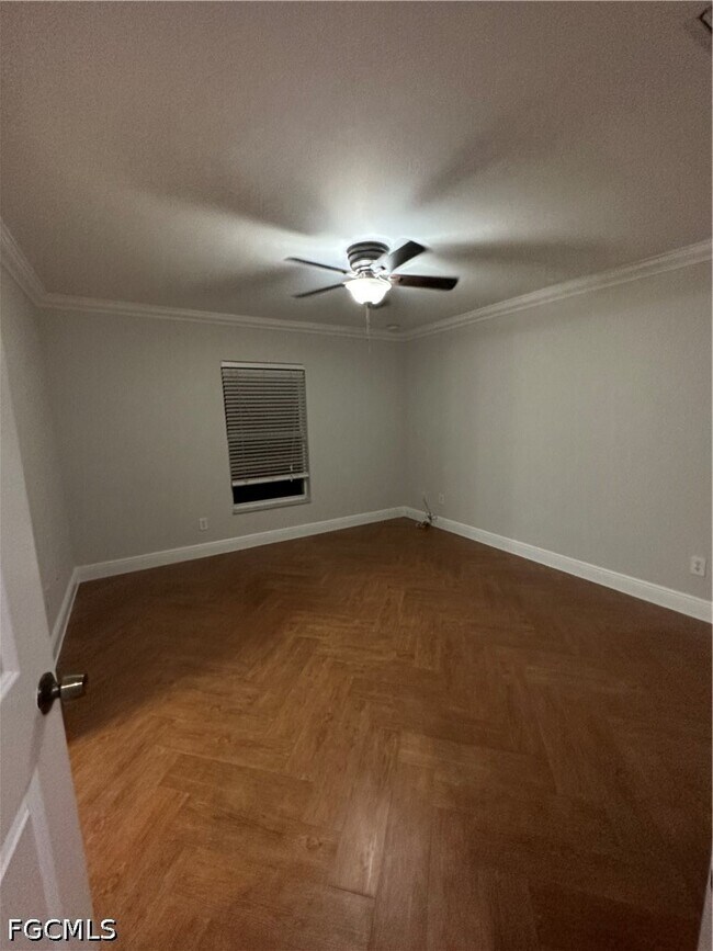 Building Photo - 1706 Kismet Pkwy E