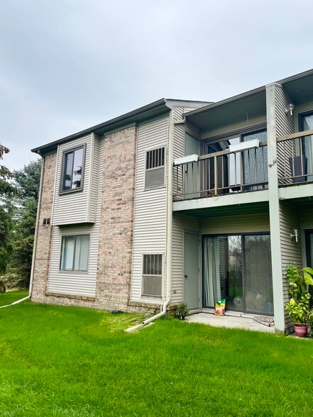 Building Photo - 42532 Lilley Pointe Dr