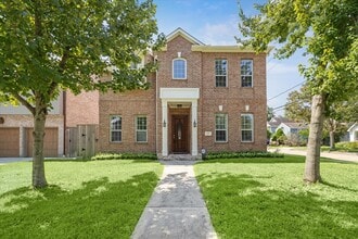 Building Photo - 4235 Villanova St
