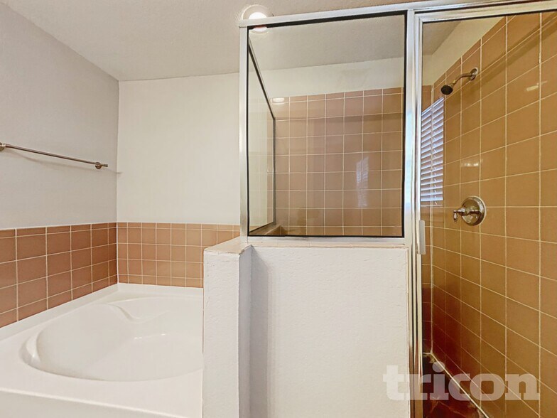 Building Photo - 8210 Grissom Cir
