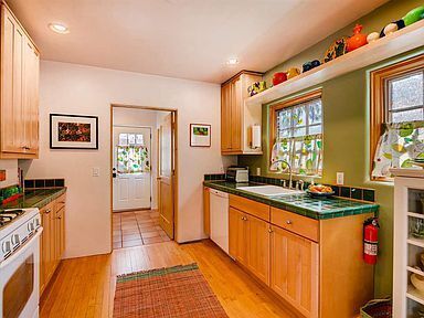 Building Photo - Beautiful 2 bed and 1 bath unique downtown Santa Fe