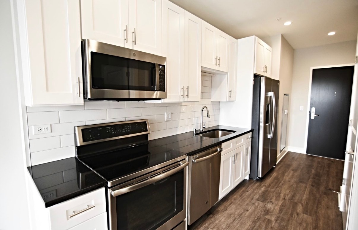 Building Photo - 3804 N Broadway St