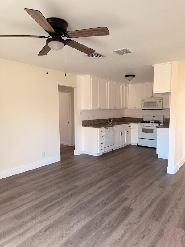 Building Photo - 44056 Date Ave