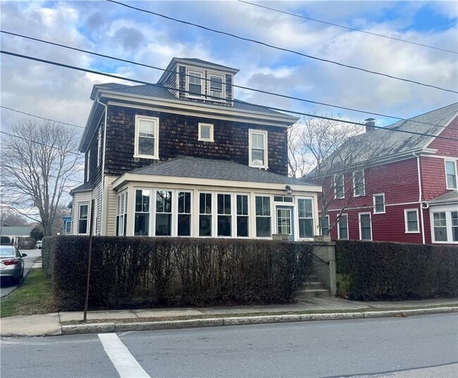 Building Photo - 132 Gibbs Ave
