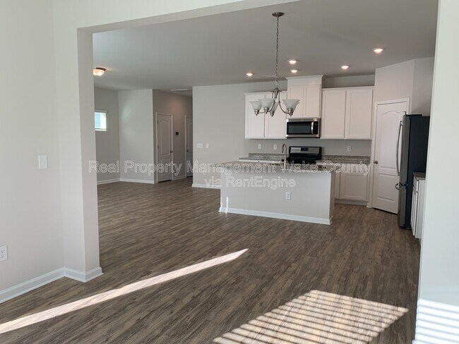 Building Photo - 3116 Lake Barkley Way