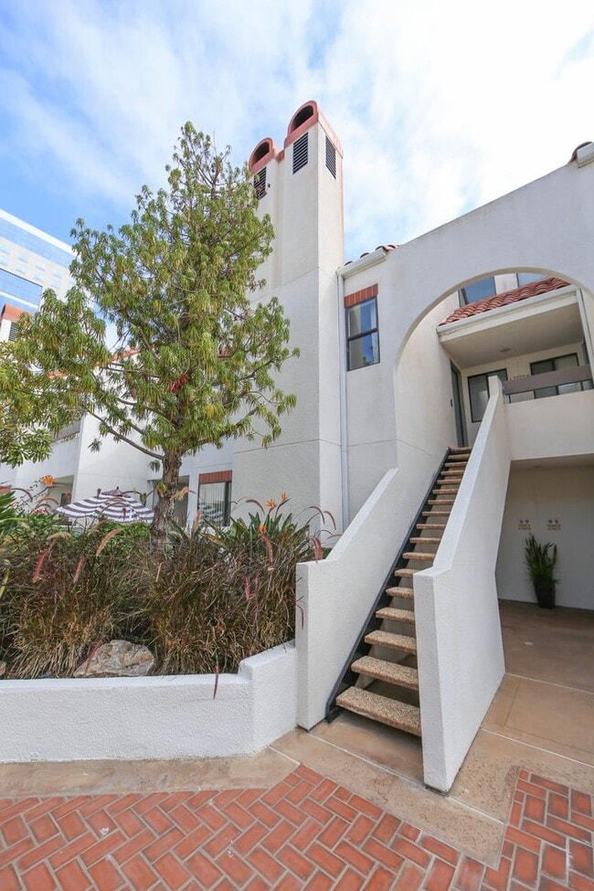 Building Photo - 701 Kettner Blvd
