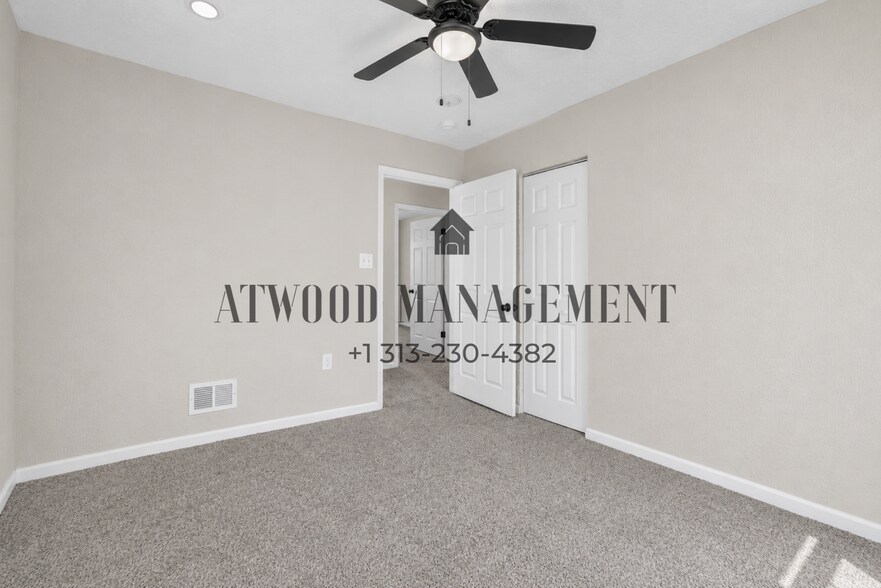 Building Photo - This beautifully updated 3-bedroom, 2-bath single-family home is ready for move-in!