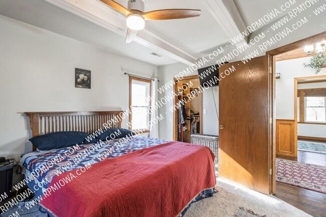 Building Photo - 3915 69th St