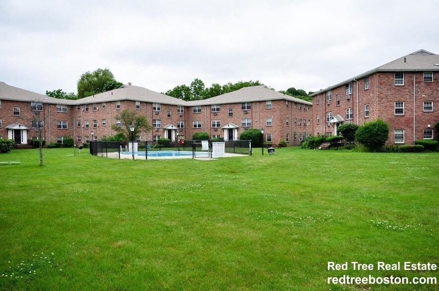 Building Photo - 1 Colonial Village Dr