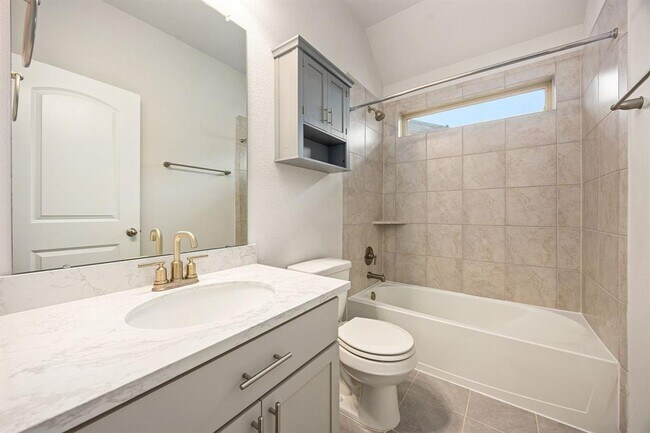 Building Photo - 142 Sunray Creek Dr