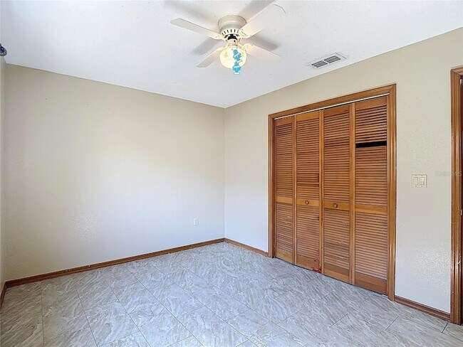 Building Photo - 5066 Woodbine St