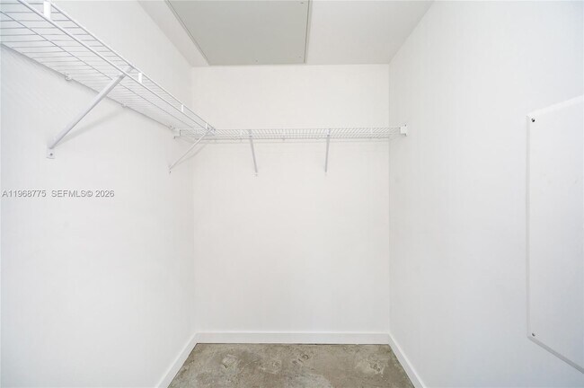 Building Photo - 151 SE 1st St