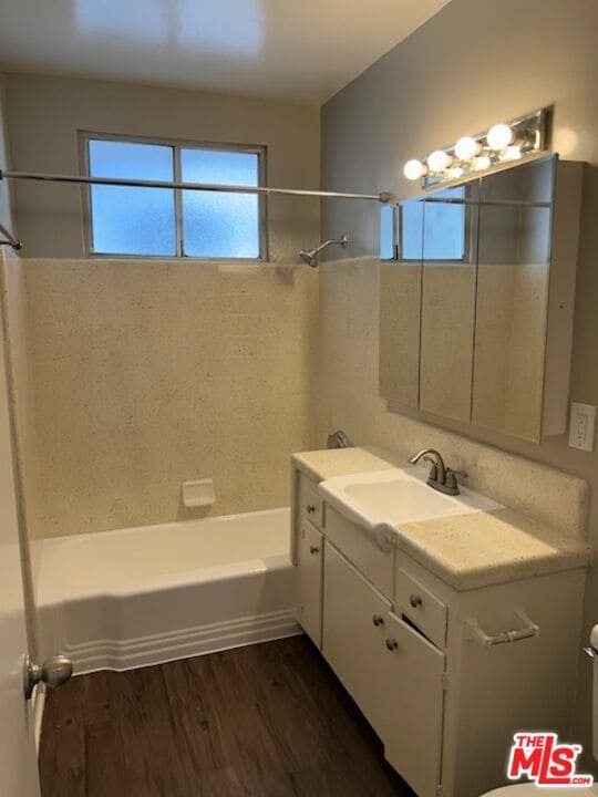 Building Photo - 1412 Barry Ave