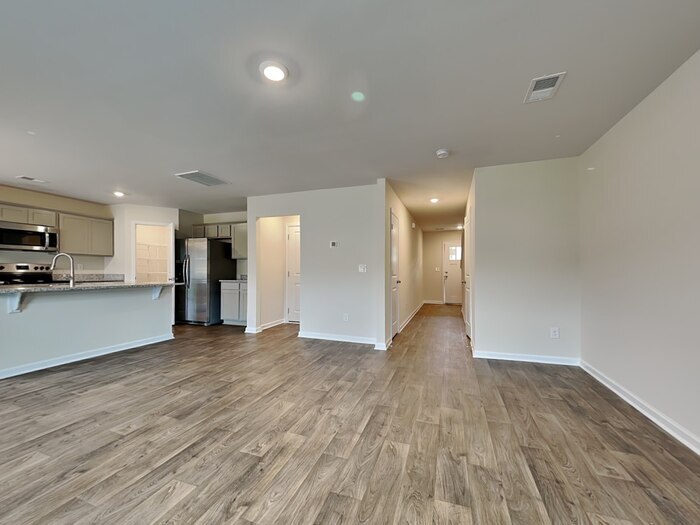 Building Photo - 129 Boat Clb Ln