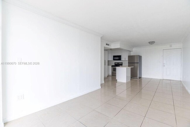 Building Photo - 1990 Marseille Dr