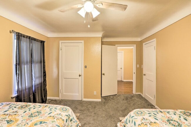 Building Photo - 6851 Nebraska Ave