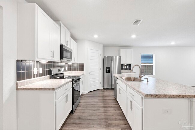 Building Photo - 6304 Firefly Dr