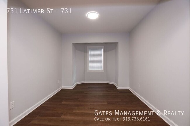 Building Photo - 731 Latimer St