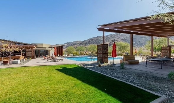 Additional Pool Photo - 835 E Hopi Trl