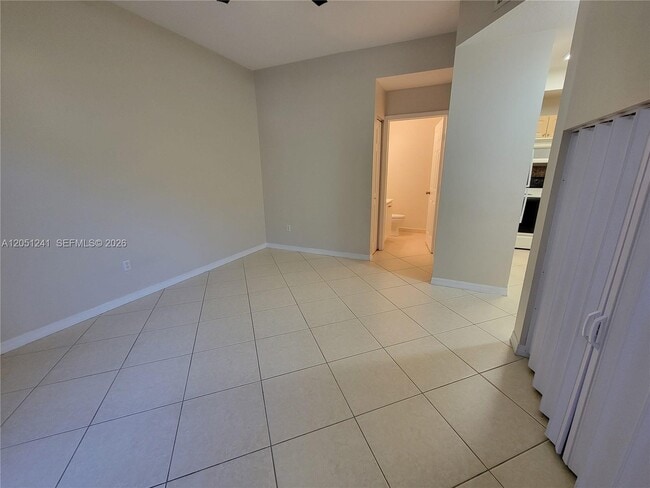 Building Photo - 2335 Mariner Ct