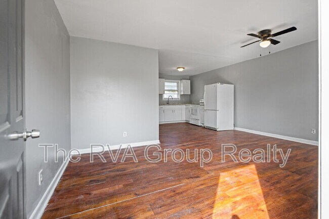 Building Photo - 1528 Lincoln St