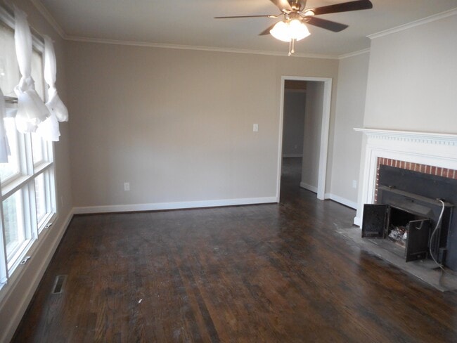 Building Photo - 500 McConnell St