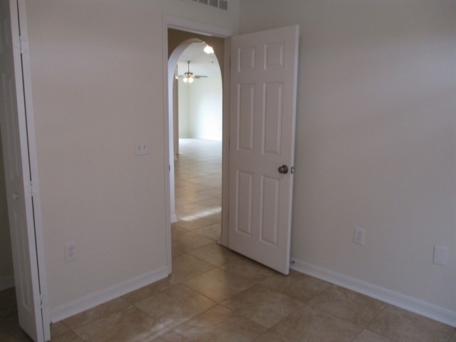 Building Photo - 2201 Pierce Arrow Dr