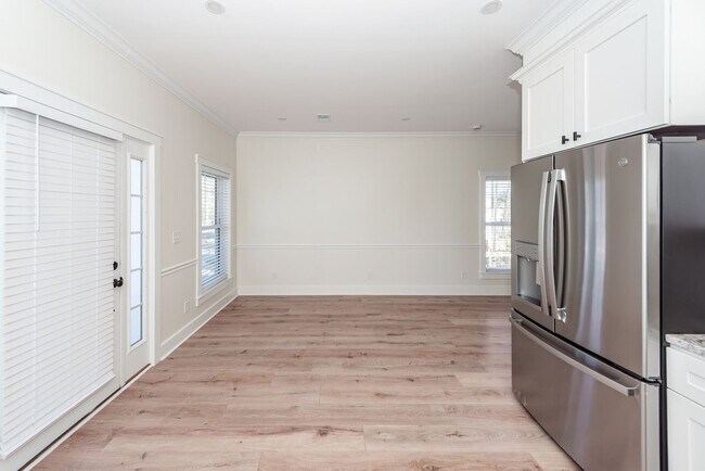 Building Photo - 3 Bedroom, 3 Bathroom Home in Union Heights - North Charleston